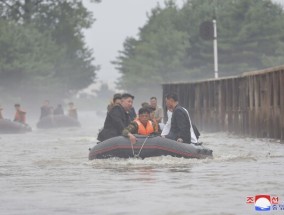 朝鲜领导人指责韩国在洪水问题上诽谤韩国，并暗示将拒绝援助